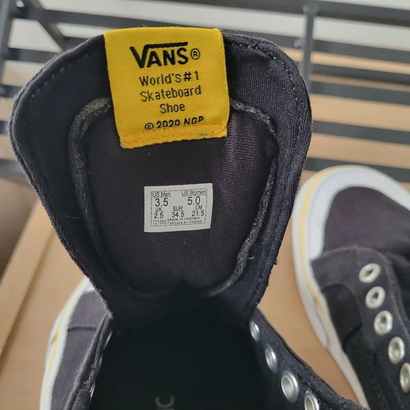 VANS National Geographic Sk8-Hi Reissue Black & Yellow Sneakers (Women Size: 5) - Picture 11 of 13